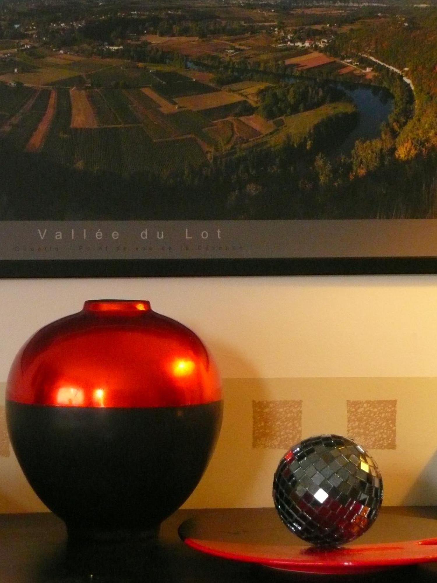 Отель Le Vinois Caillac Экстерьер фото